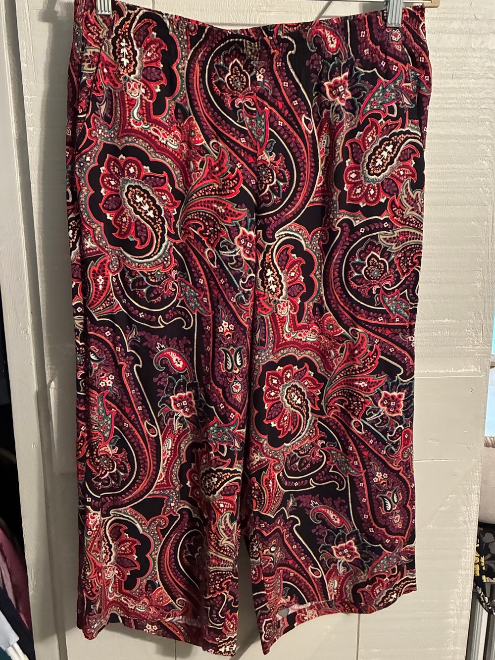 J Jill petite M paisley floral crop pants